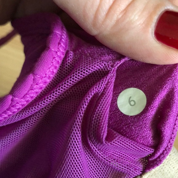 Lululemon Debut tank top in ultra violet , size 6 - Picture 11 of 12
